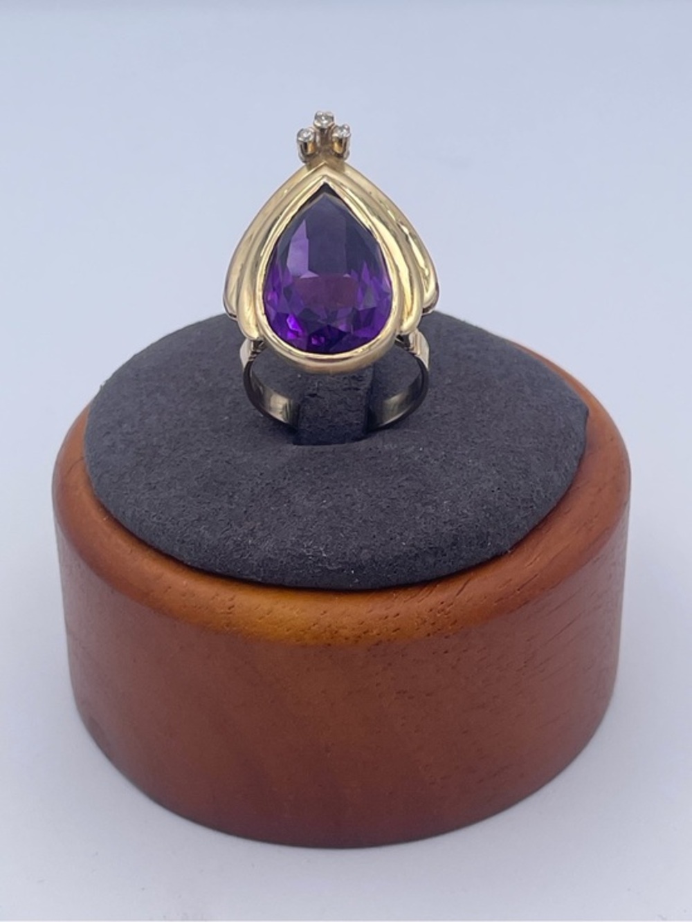 Mid-Century 14K Gold Pear Shaped Amethyst White Sapphire Accent Ring Vintage